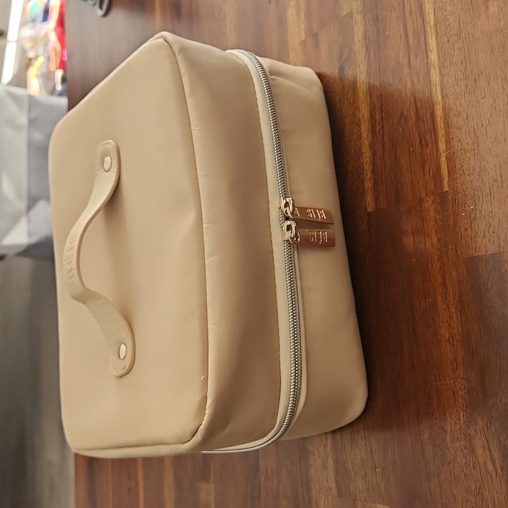 Beis Hanging Cosmetic Case